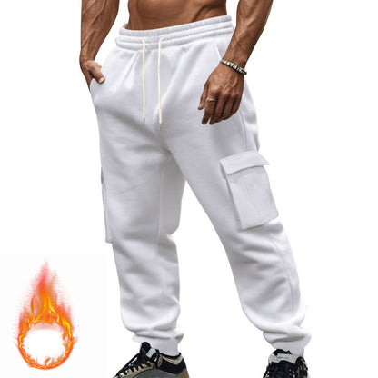 Men's cargo jogging pants with practical side pockets and adjustable drawstring Skorter