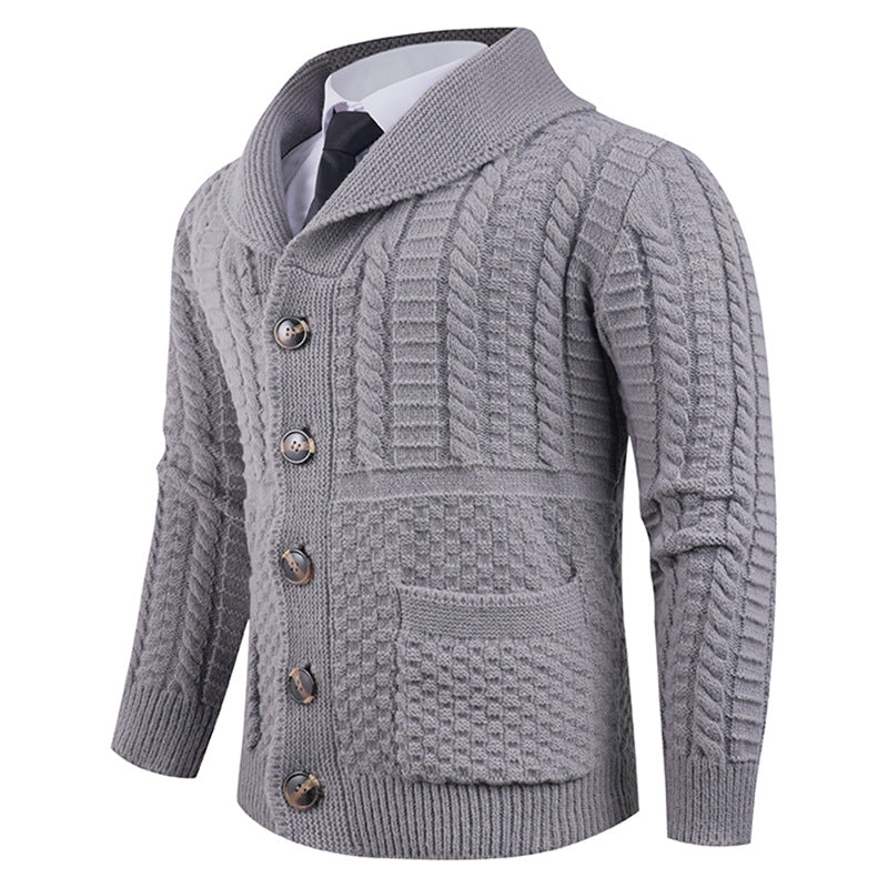 Men's cardigan with modern shawl collar and practical buttons Skorter
