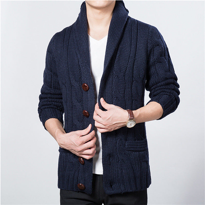 Herrkardigan med djup krage och eleganta knappar Skorter