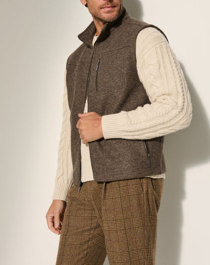 Men's warm vest made of high-quality pure wool with button closures Skorter