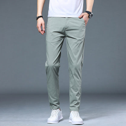 Luftiga herrbyxor i modern slim-fit-design Skorter