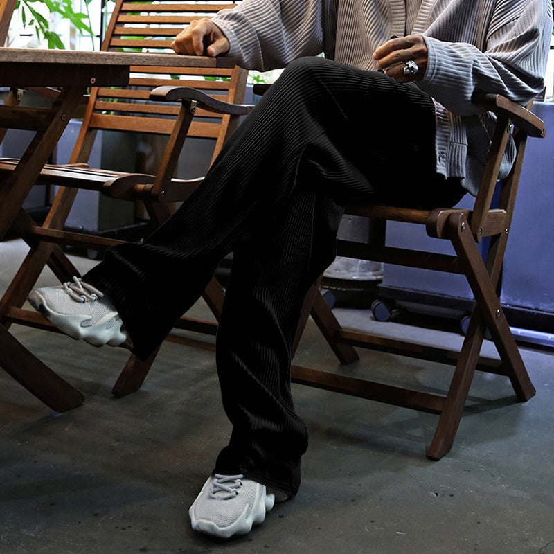 Men's sporty ribbed training pants with adjustable waistband and side pockets Skorter