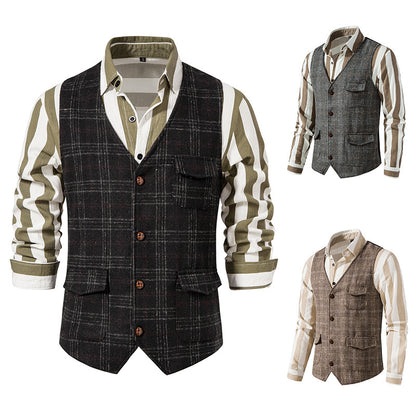 Men's waistcoat with check pattern and practical pockets Skorter