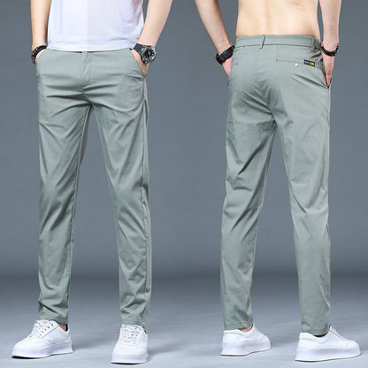 Luftiga herrbyxor i modern slim-fit-design Skorter