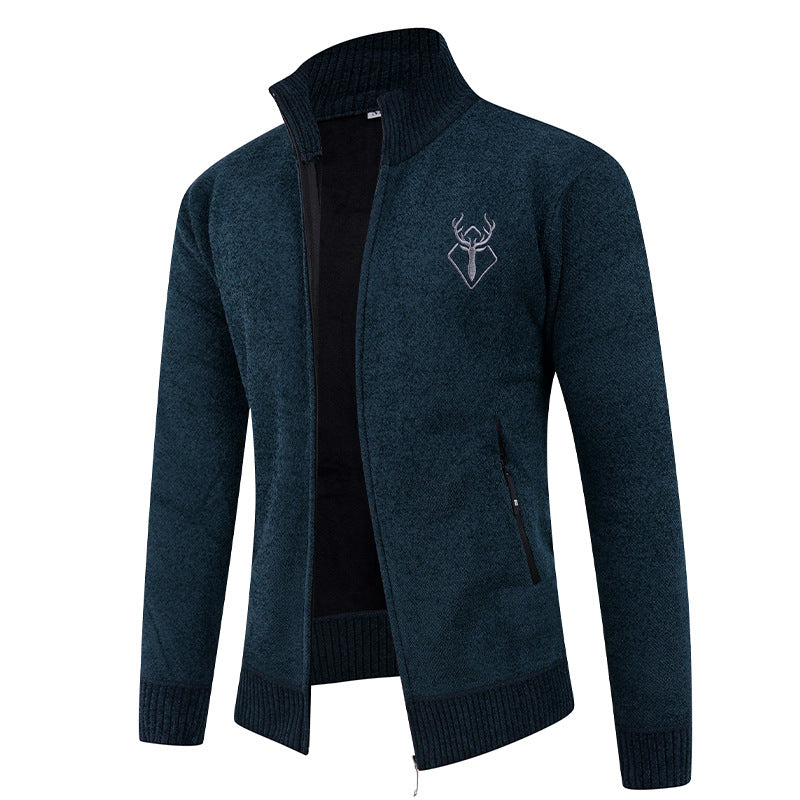 Herrkofta med hög krage och praktiska dragkedjefickor Skorter