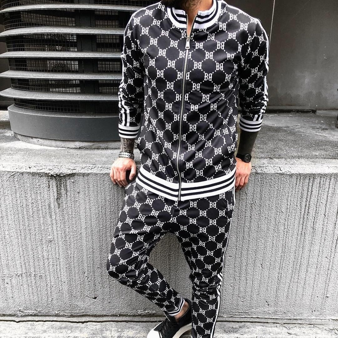 Men's sporty suit with fashionable lettering Skorter