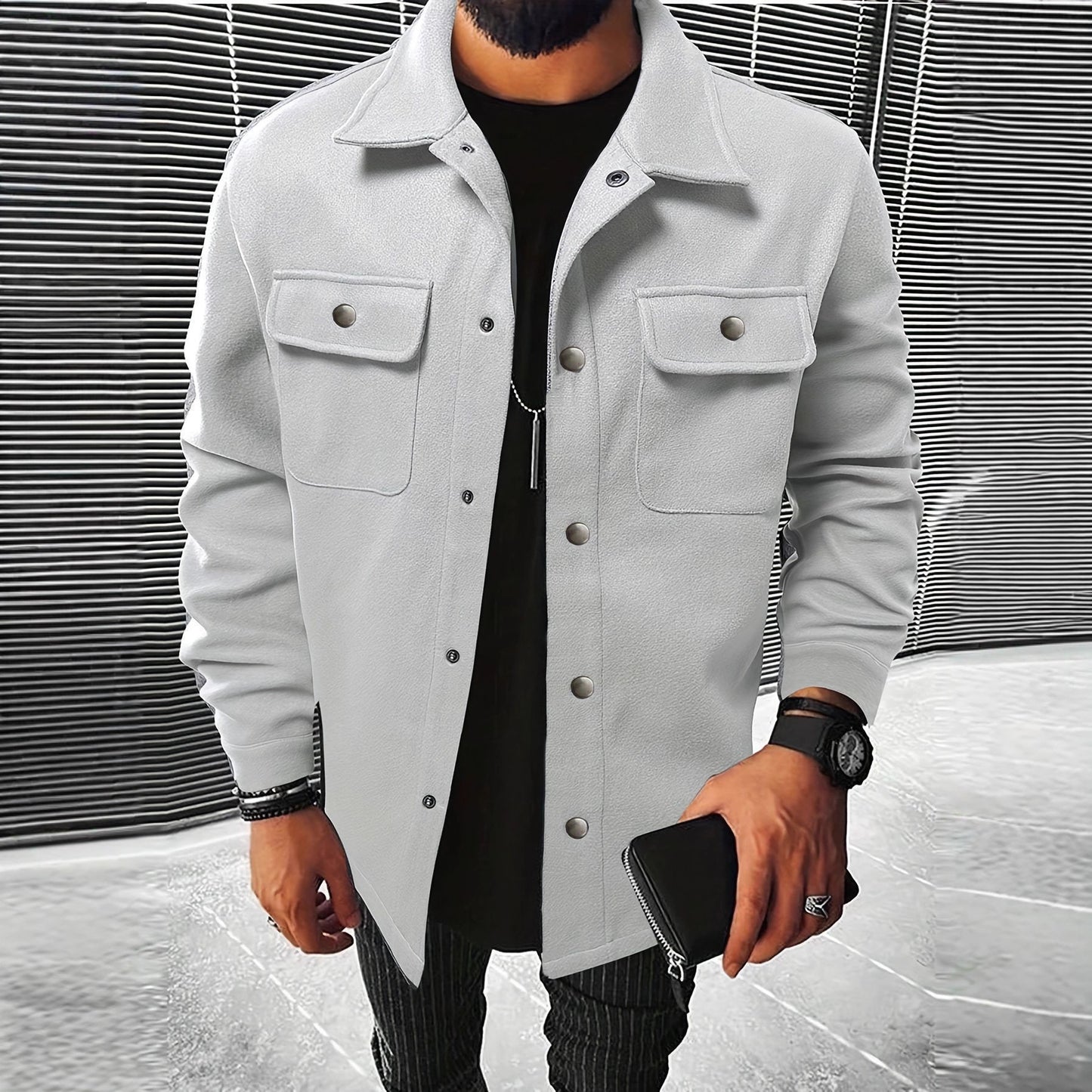 Men's stylish overshirt jacket with practical pockets and modern button design Skorter