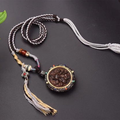 Skorter | Woman Versatile Retro Beauty National Necklace Three-tailed Fox Zhajilam Green Tara Thangka Jewelry