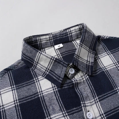 Men's flannel shirt with classic check pattern Skorter