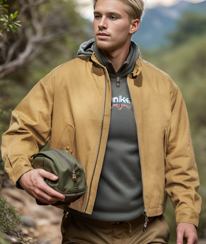Men's versatile bomber jacket with practical pockets Skorter