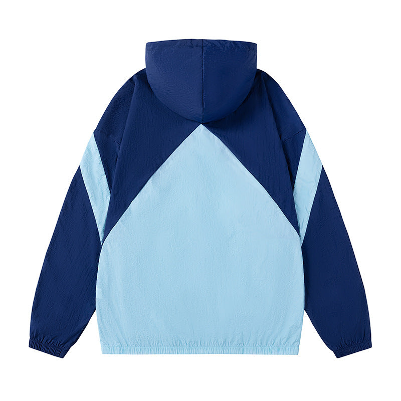 Men's sporty windbreaker with adjustable hood system and reflective details Skorter