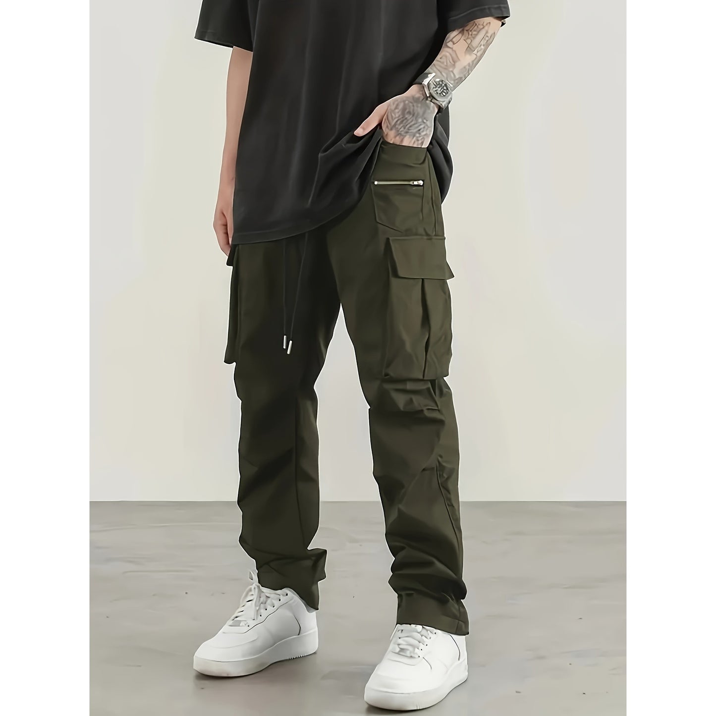 Men's modern cargo pants with multifunctional pockets and elastic waistband Skorter