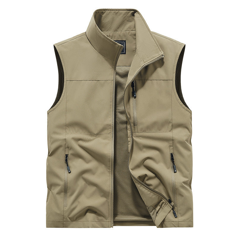 Men's technical outdoor vest with breathable panels and multifunctional pockets Skorter