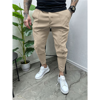 Men's stylish joggers with a slim fit and practical pockets Skorter