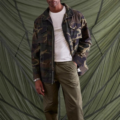 Men's utility jacket with large pockets and modern cut Skorter