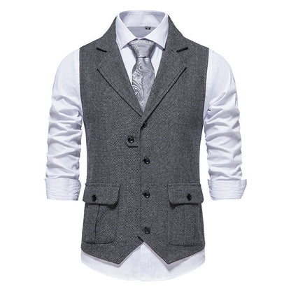 Men's suit vest in modern herringbone design with practical pockets Skorter