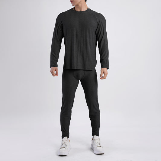 Men's thermal set with innovative heat insulation and moisture-wicking properties Skorter