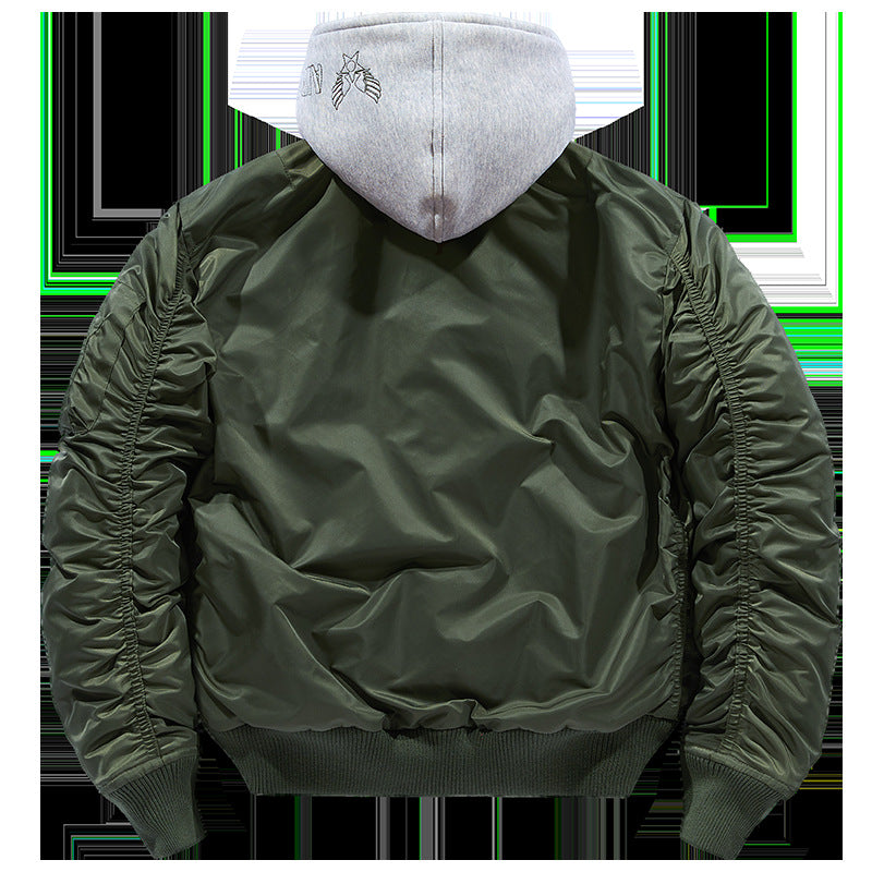 Herrbomberjacka med avtagbar huva och praktiska fickor Skorter