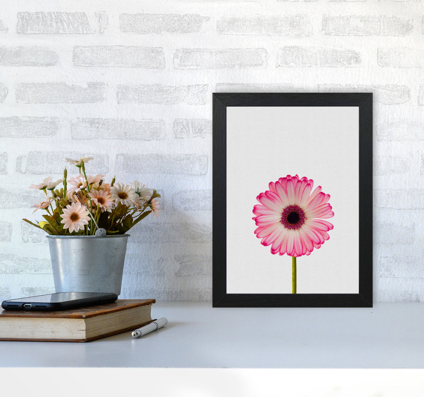 Skorter | Daisy Still Life Print By Orara Studio, Framed Botanical & Nature Art Print