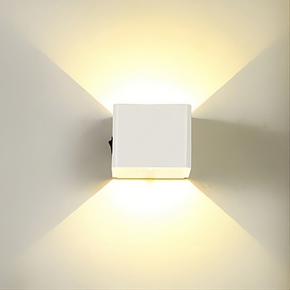 Skorter | SensorLux - Wall lamp with motion sensor