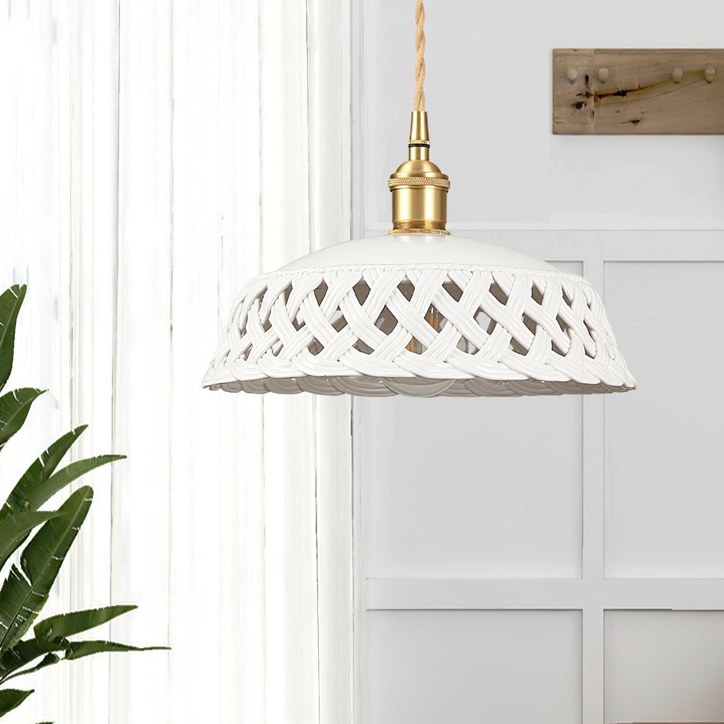 Skorter | Open work Ceramic Pendant Lamp