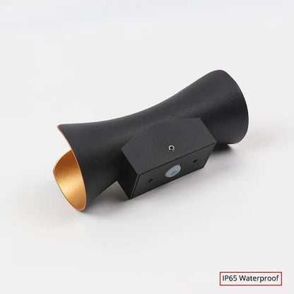 Skorter | Curved LED Wall Light with IP65 Protection