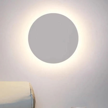 Skorter | Minimalistic LED wall lamp for modern outdoor areas