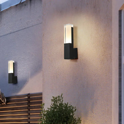 Skorter | Protector - Outdoor Motion Detection Lamp