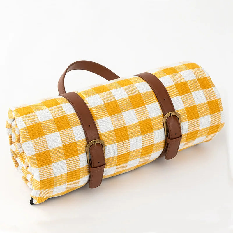 Skorter | Foldable Waterproof Plaid Picnic Blanket for Outdoor Adventures