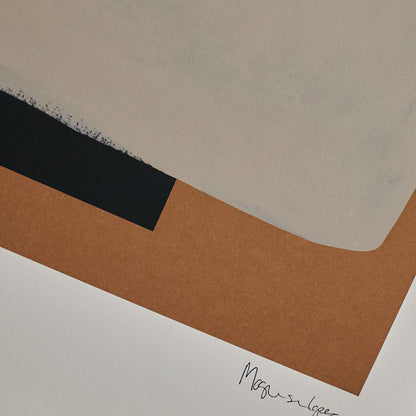 Skorter | Beige on black print