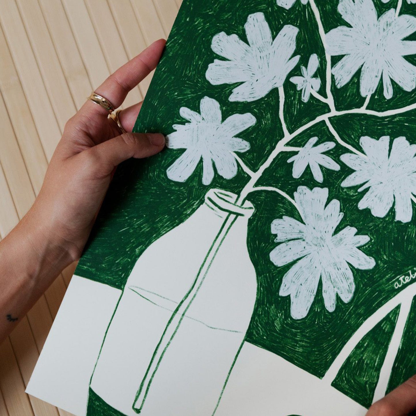 Skorter | Blue flowers & red wine print 30Cm x 40Cm