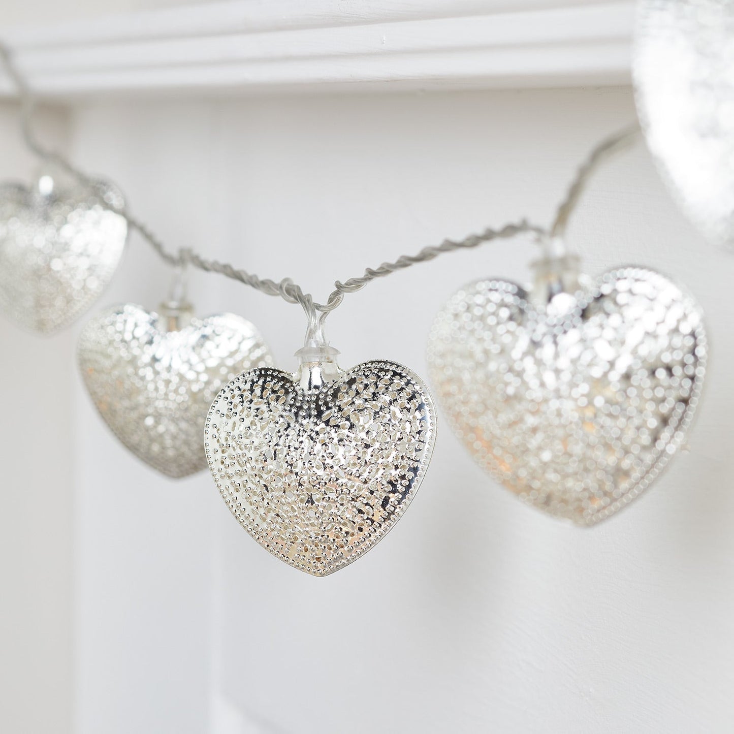 Skorter | 20 Metal Hearts String Lights Silver