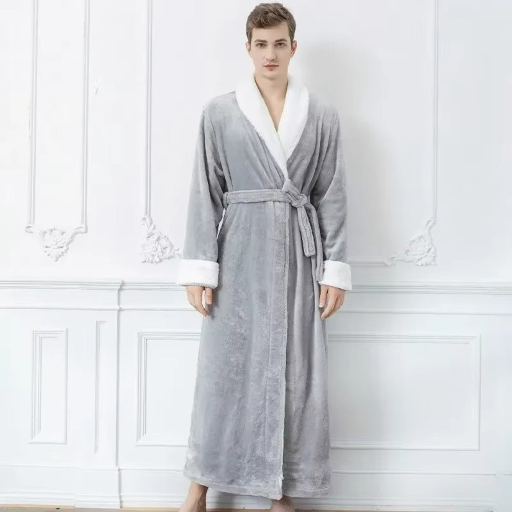 Skorter | Plush Fleece Contrast Trim Bathrobe