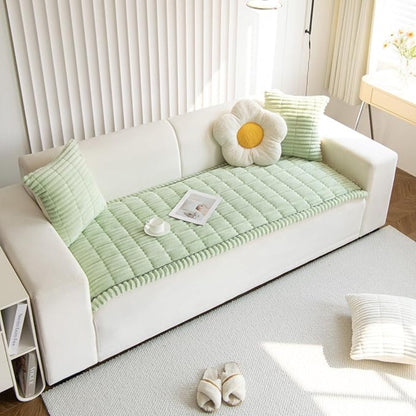 Skorter | Plush Pleated Edges Sofa Cover