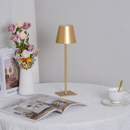 Skorter | PoldLight – Modern LED Table Lamp with Charging Capability