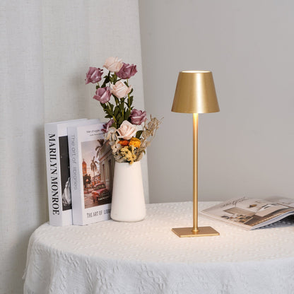 Skorter | PoldLight – Modern LED Table Lamp with Charging Capability