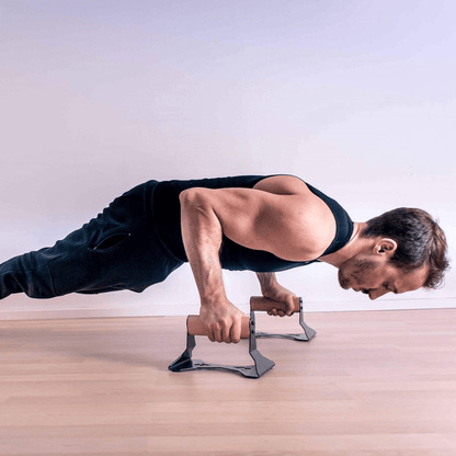 Skorter | Ergonomic wooden parallettes for safe push-up training