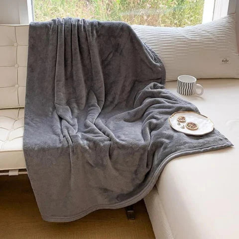 Skorter | CozyGuard Waterproof Blanket – Reversible, Stain Resistant & Soft Plush Design