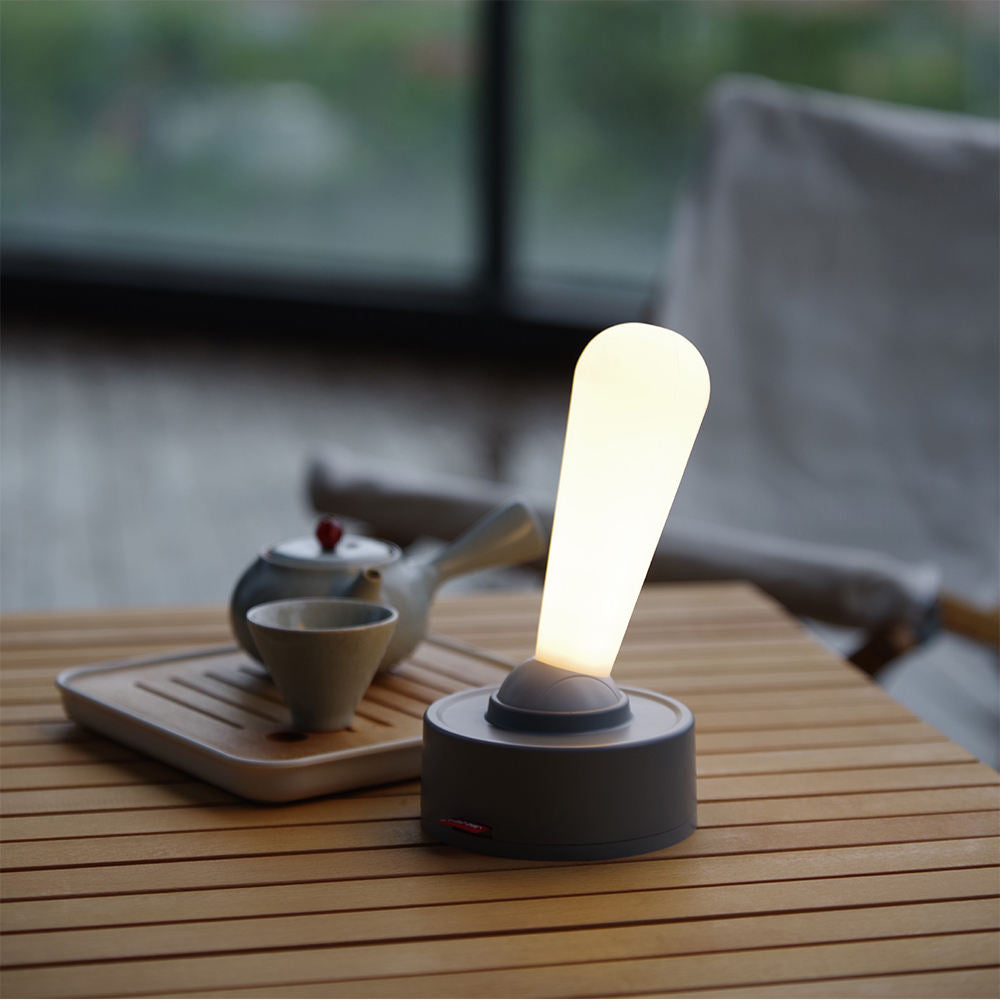 Skorter | GlowSwitch - Classic Lever Table Lamp