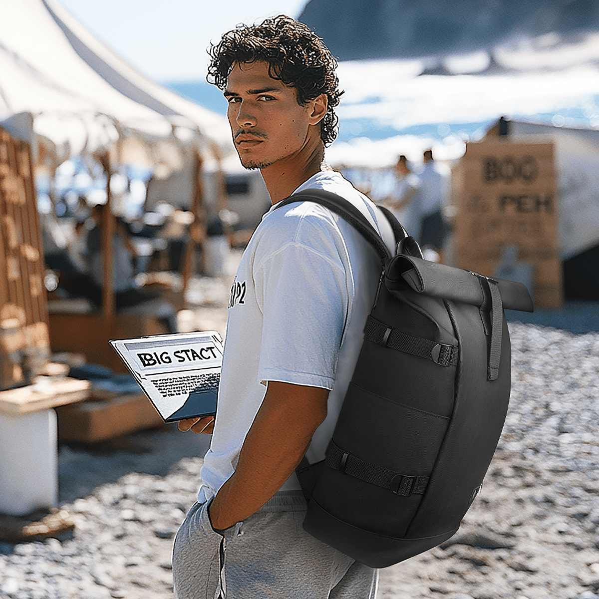 Skorter | Expandable outdoor backpack with laptop compartment, rolltop & theft protection