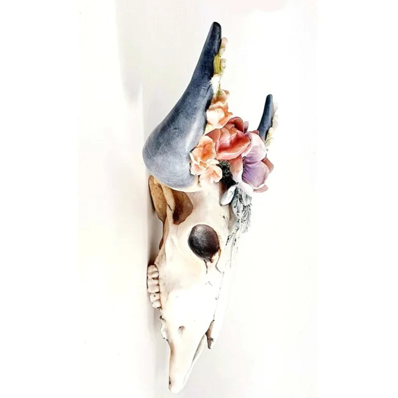 Skorter | Cow Skull - Bully - Wall Decoration with Flowers - Resin Home Decor
