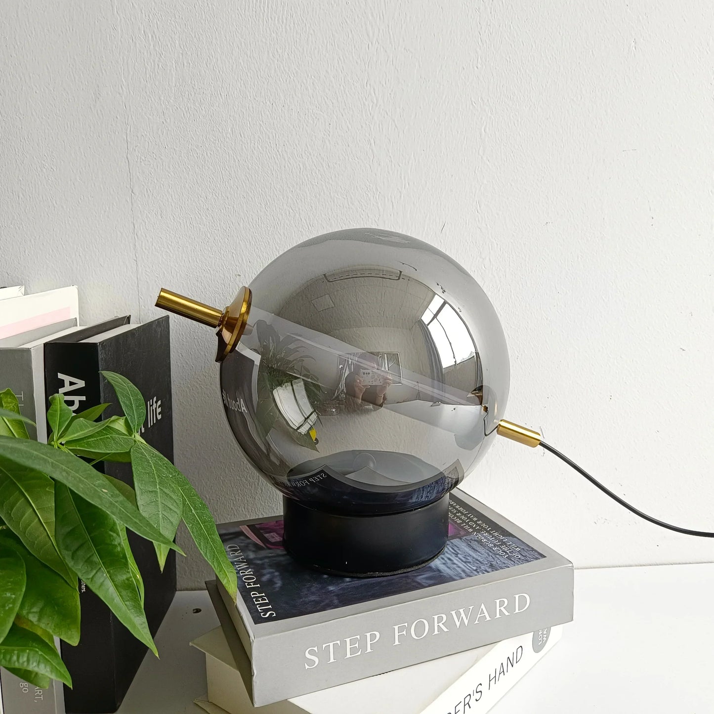 Skorter | TimelessGlow - Retro Glass Table Lamp