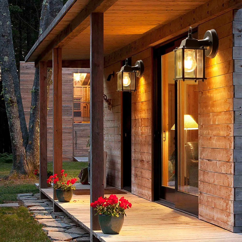 Skorter | VintageGlimmer - Classic Outdoor Wall Lamp