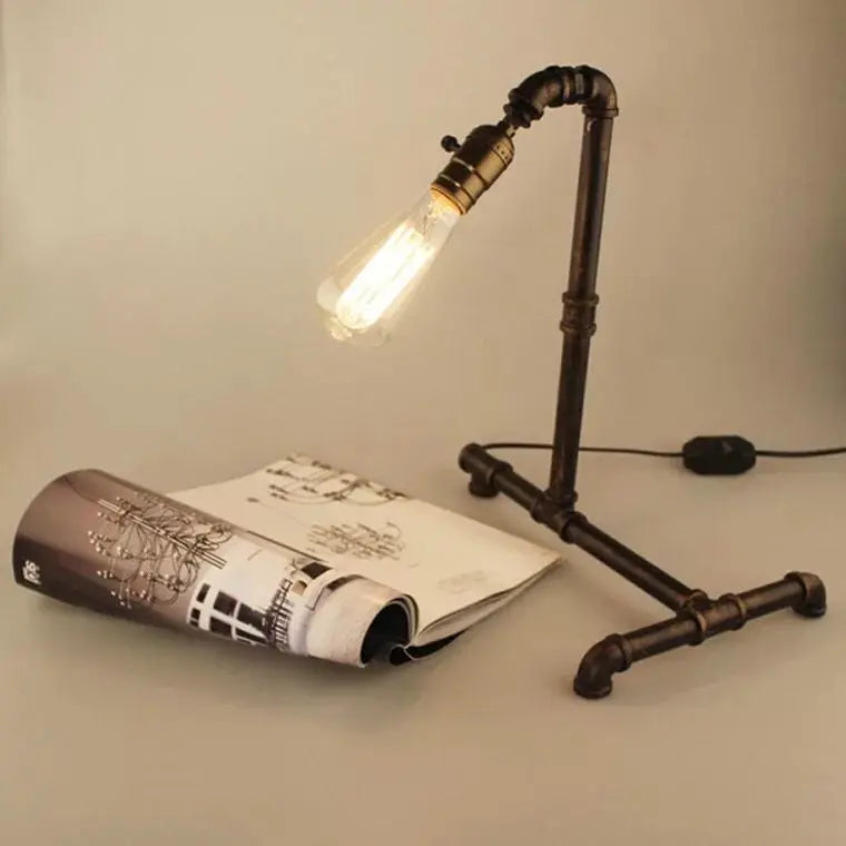 Skorter | VintageLuxe - Retro Table Lamp