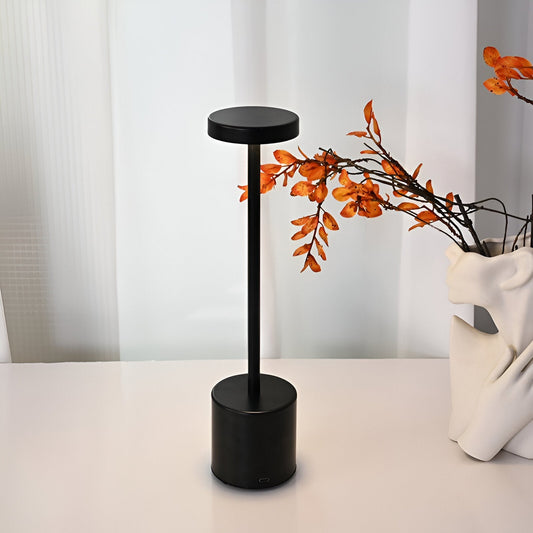 Skorter | Retroglow - Retro-inspired LED table lamp with wireless and USB charging