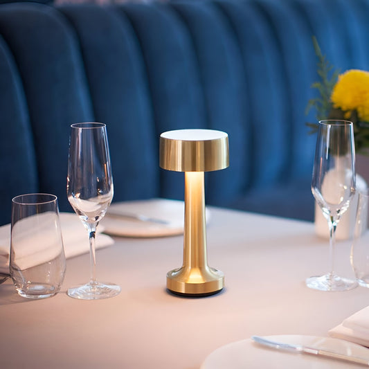 Skorter | Retrolight - Stylish LED restaurant table lamp with wireless USB charger