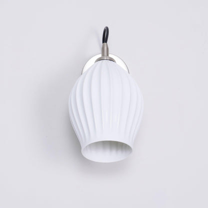 Skorter | Ceramic Ribbed Wall Lamp