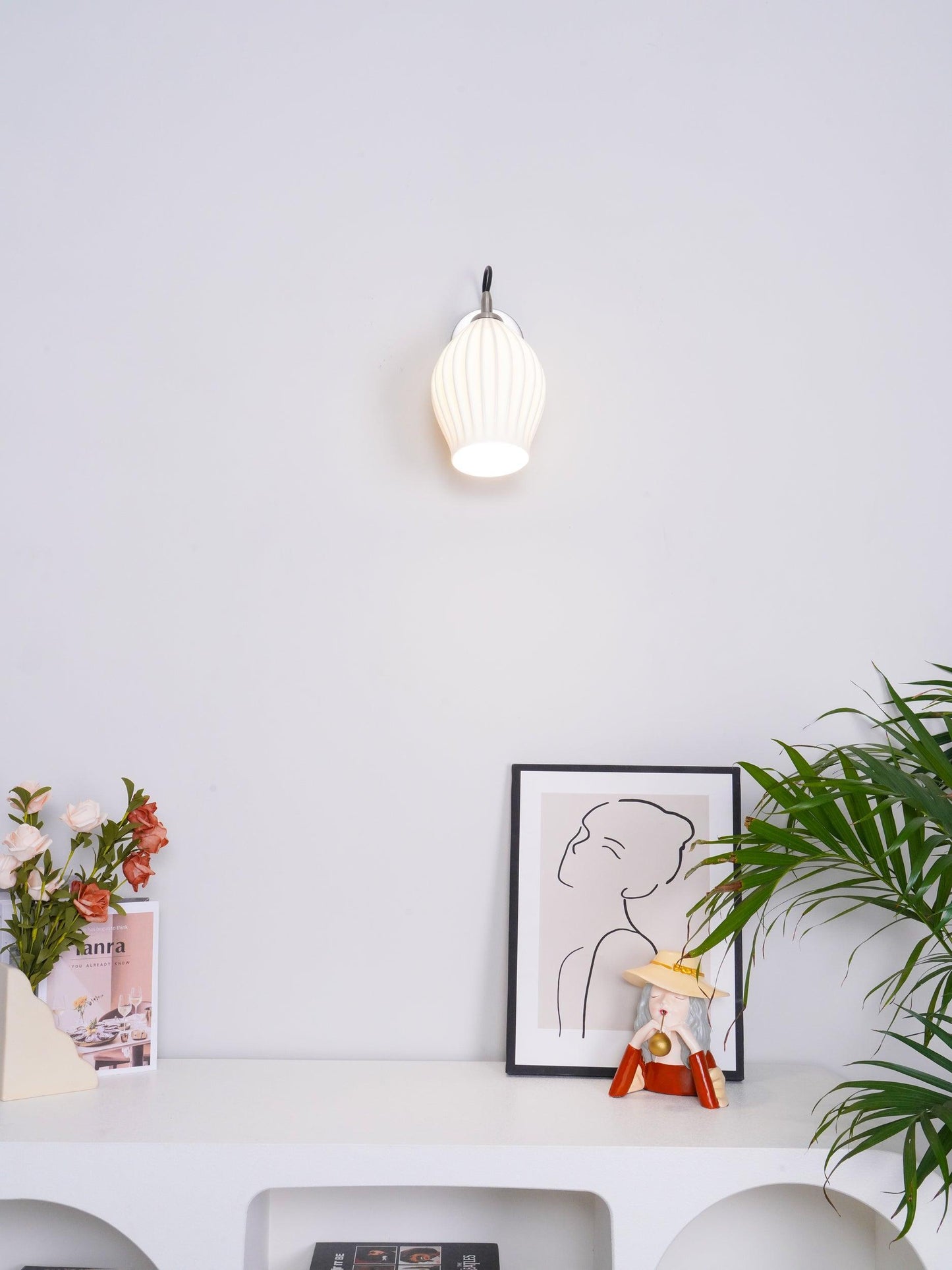 Skorter | Ceramic Ribbed Wall Lamp