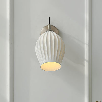 Skorter | Ceramic Ribbed Wall Lamp