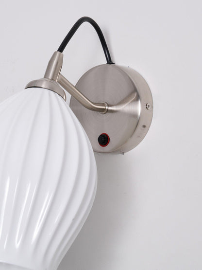 Skorter | Ceramic Ribbed Wall Lamp